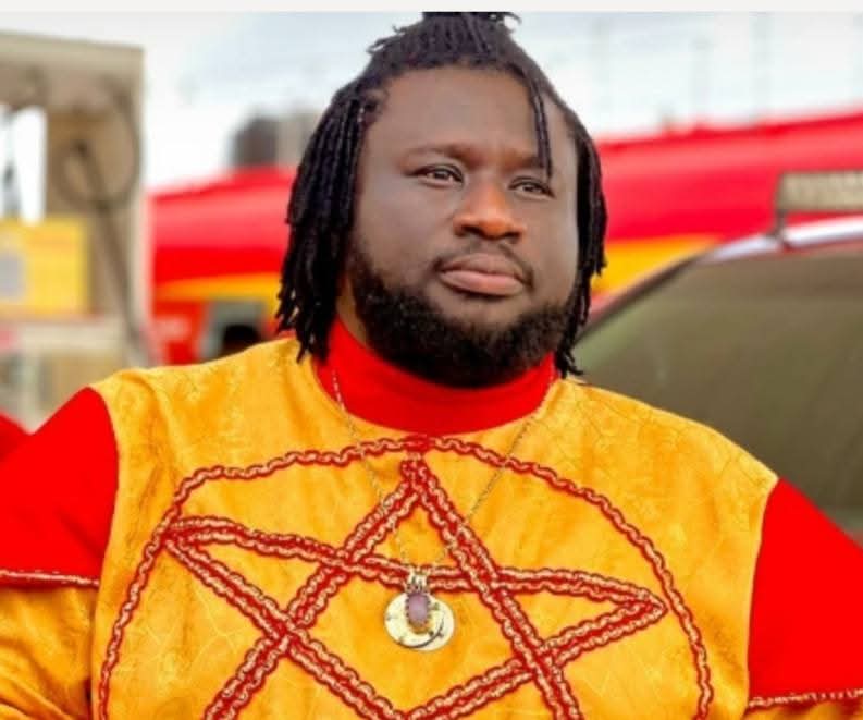 According to Bishop Kwabena Asiamah Ajaguraja there was a suspicious foul play or human error that caused the death of Daddy Lumba.